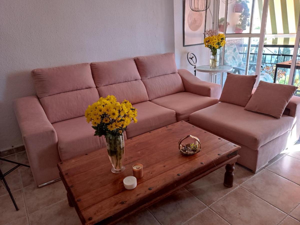 Coty'S Beach, Habitaciones En Casa Compartida بينالماذينا المظهر الخارجي الصورة